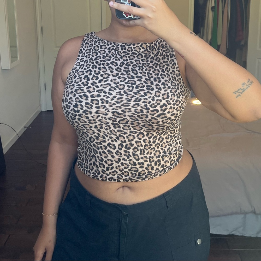 Leopard Print Sleeveless Top